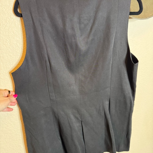 NWT Reformation Casey vest - black XL - Picture 7 of 7